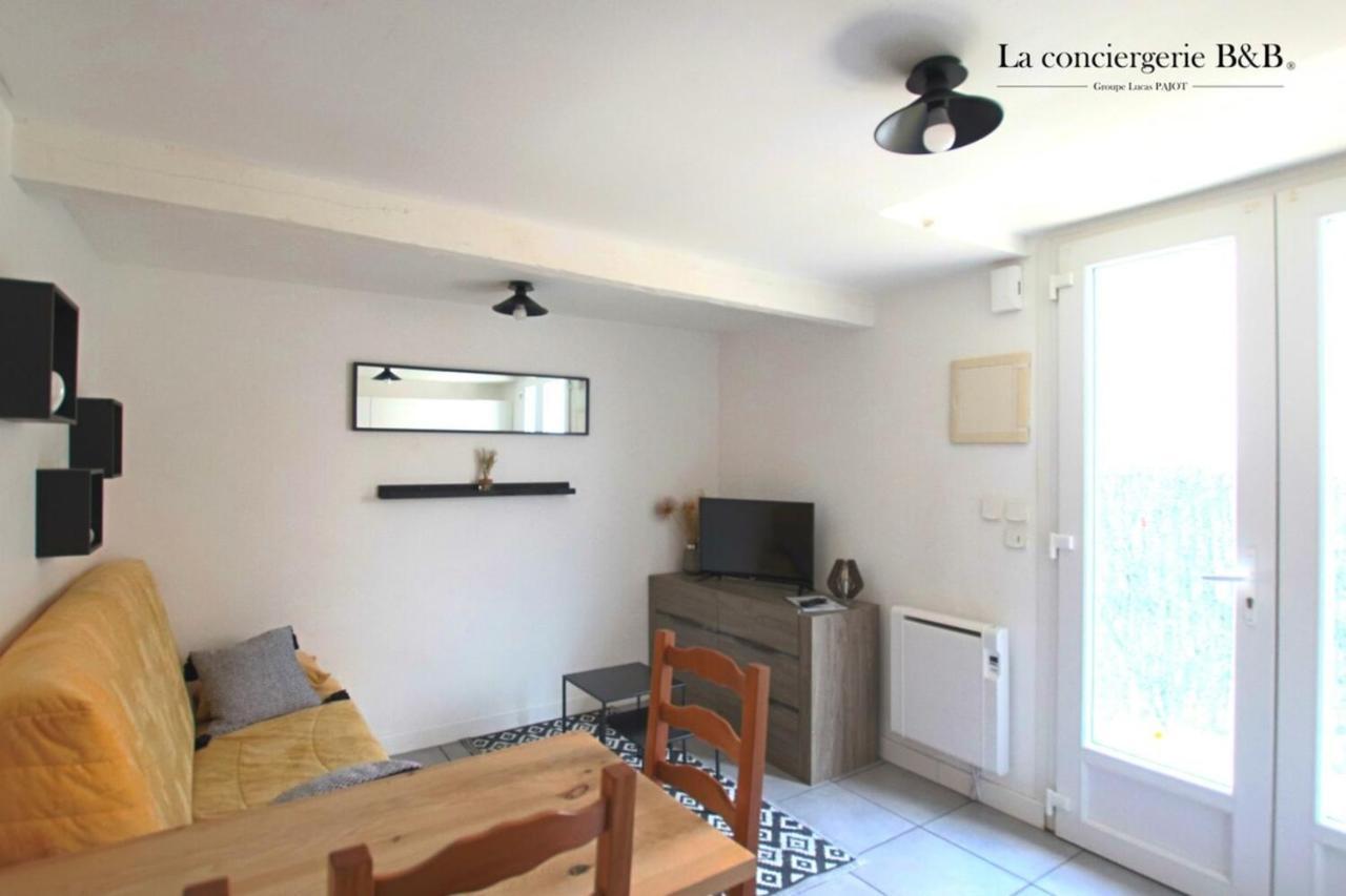 Comfortable Playhouse Rochefort  Ngoại thất bức ảnh